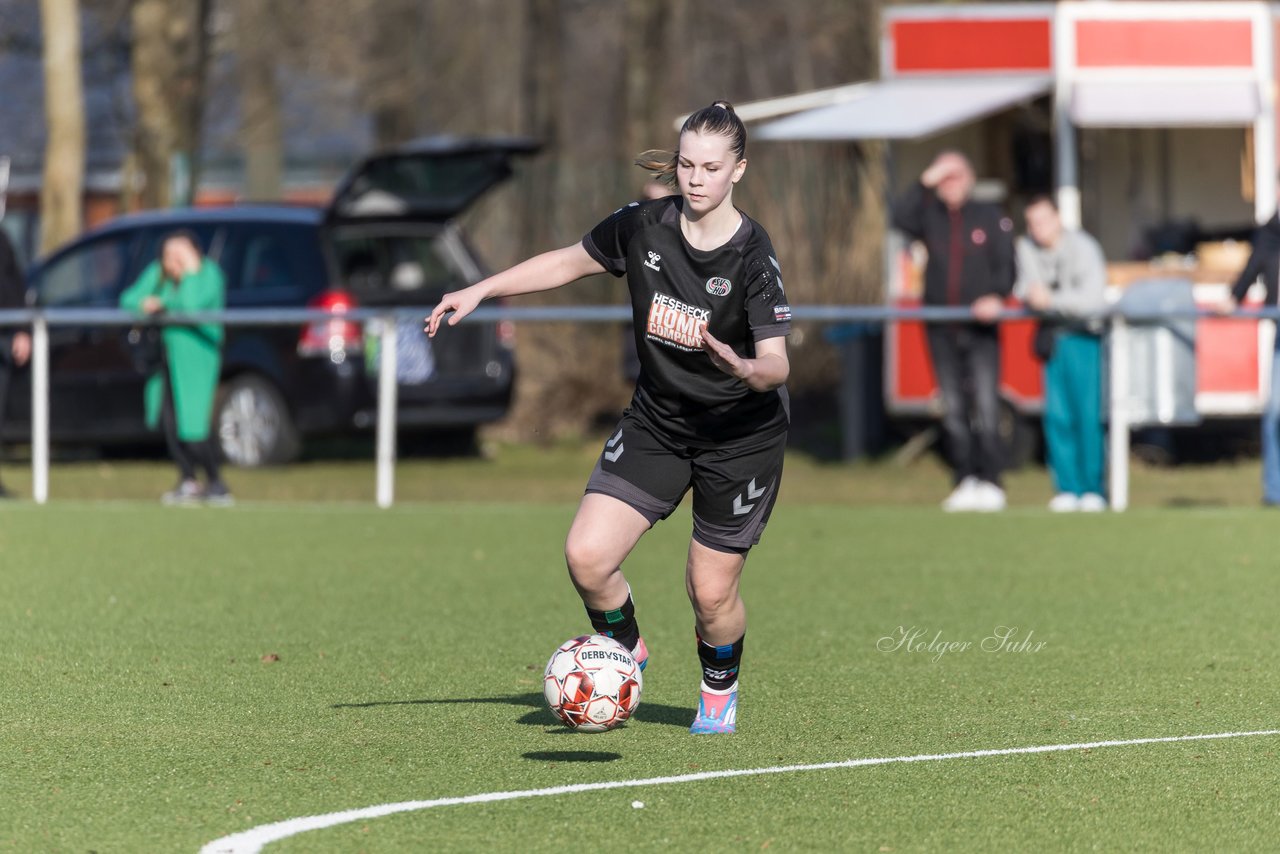 Bild 168 - wBJ SV Wahlstedt - SV Henstedt Ulzburg : Ergebnis: 0:1